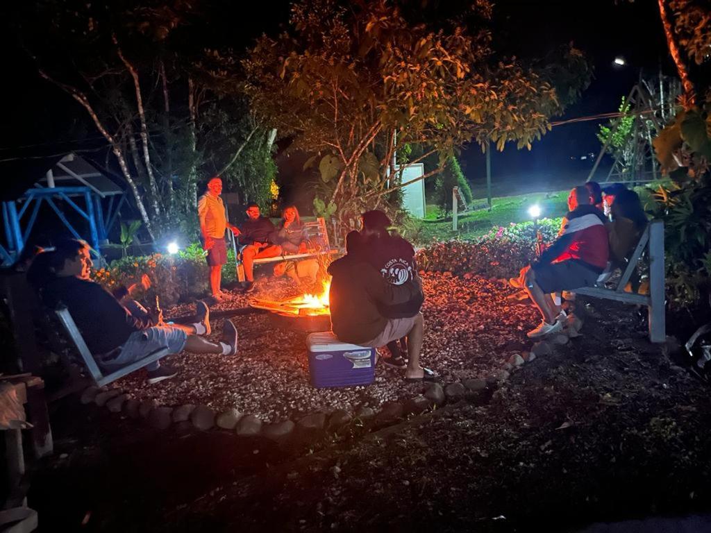 Cabanas El Bosque トゥリアルバ エクステリア 写真